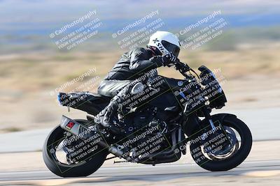 media/Nov-16-2025-Race Pace (Sun) [[8c5fa54630]]/Verified Riders/3-Turn 14 (1045am)/